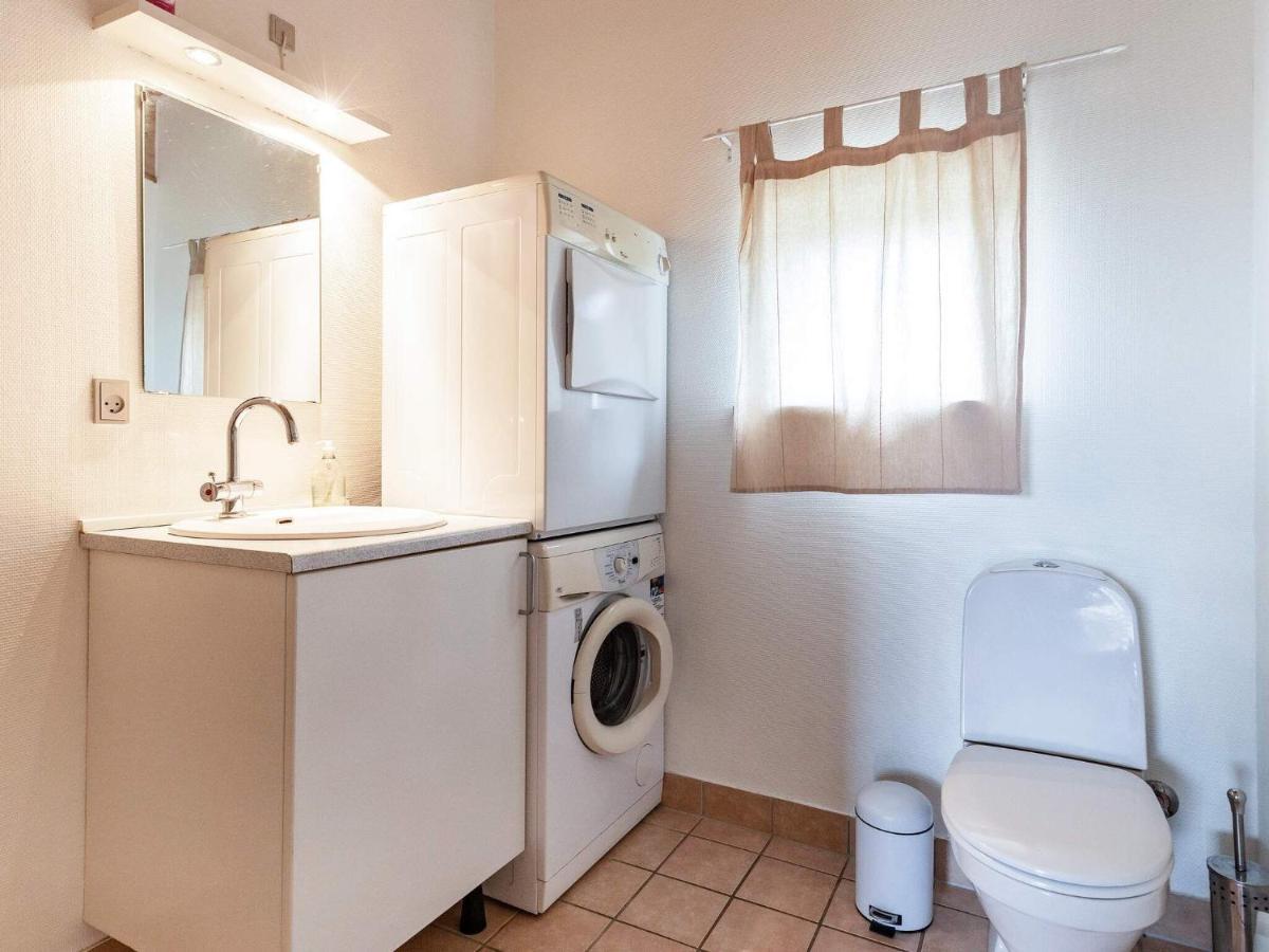 8 Person Holiday Home In Фоборг Экстерьер фото